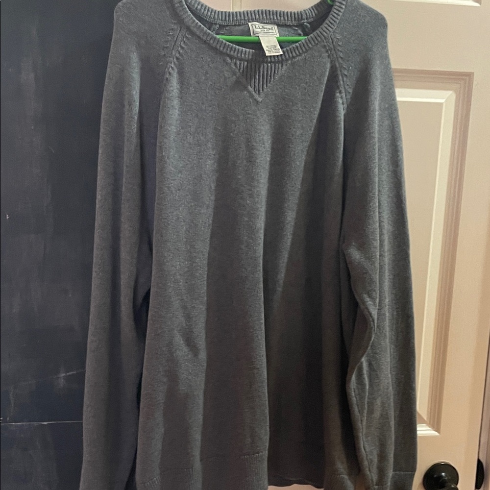 L.L. Bean Men's Crewneck Sweater - Gray - Picture 3 of 4